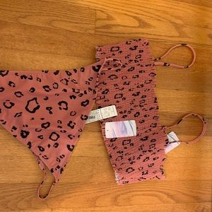 Mauve cheetah bandeau bikini top size L runs small